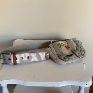 🎉3 for $15- Roxy belt with pouch